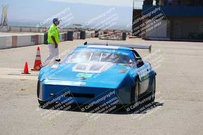 media/Apr-30-2022-CalClub SCCA (Sat) [[98b58ad398]]/Around the Pits/